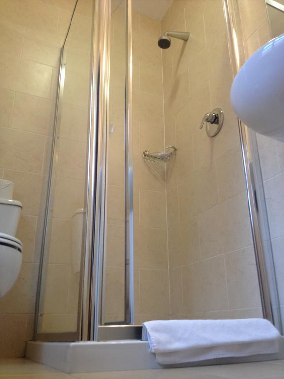 Dan Linehan'S B&B Killarney Oda fotoğraf